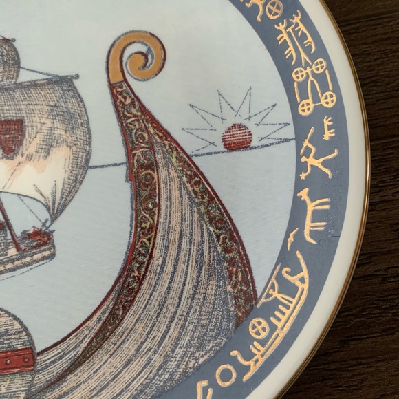 Decorative Nautical Plate with Ship Design - Picture 2 of 10